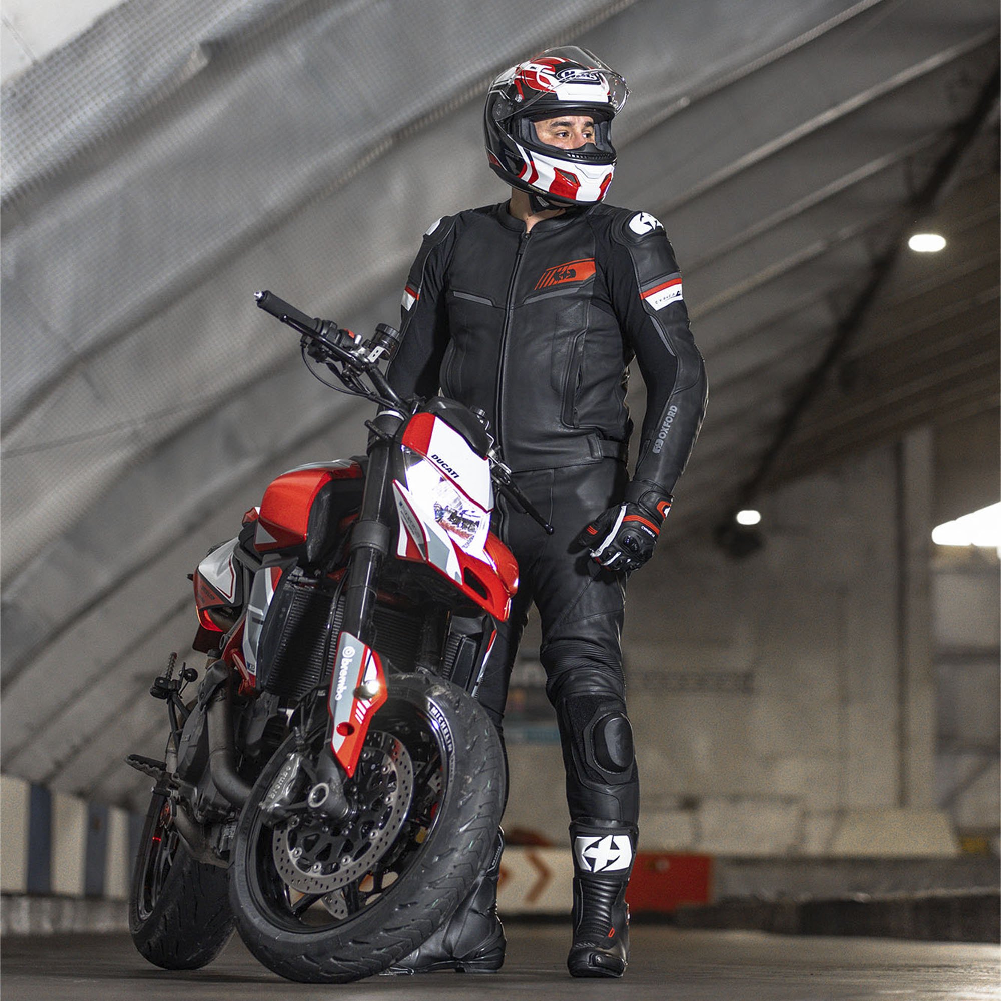 Oxford cypher 1 0 d2d ms boot blk wht red man